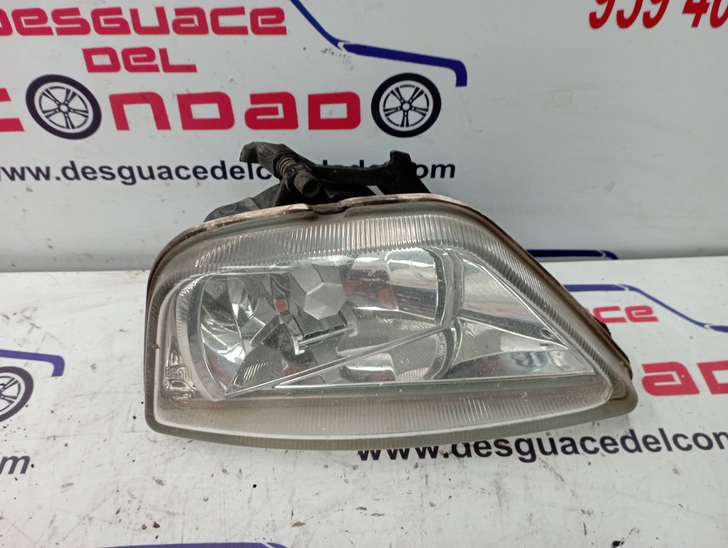 FARO ANTINIEBLA IZQUIERDO