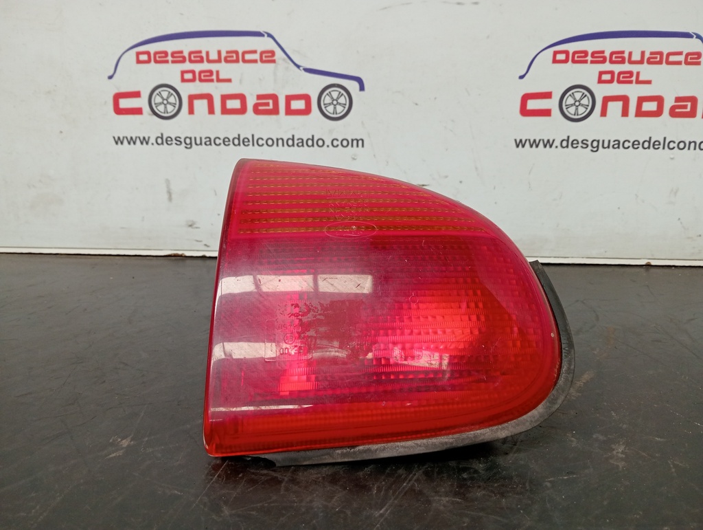 PILOTO TRASERO DERECHO INTERIOR