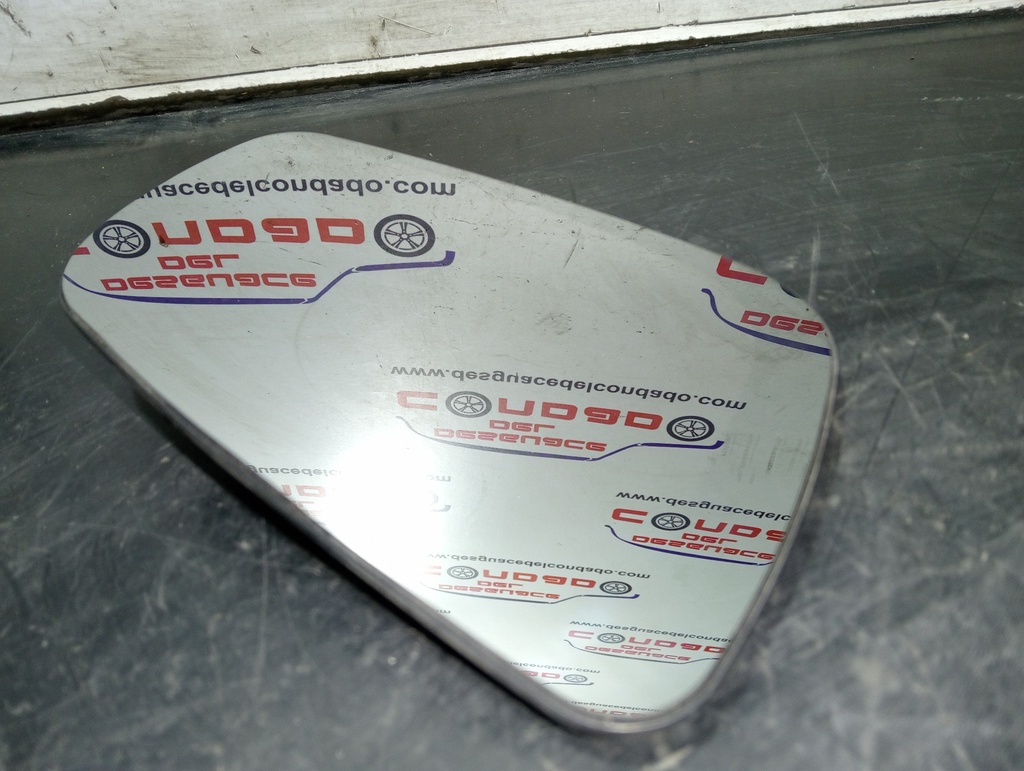 CRISTAL RETROVISOR DERECHO