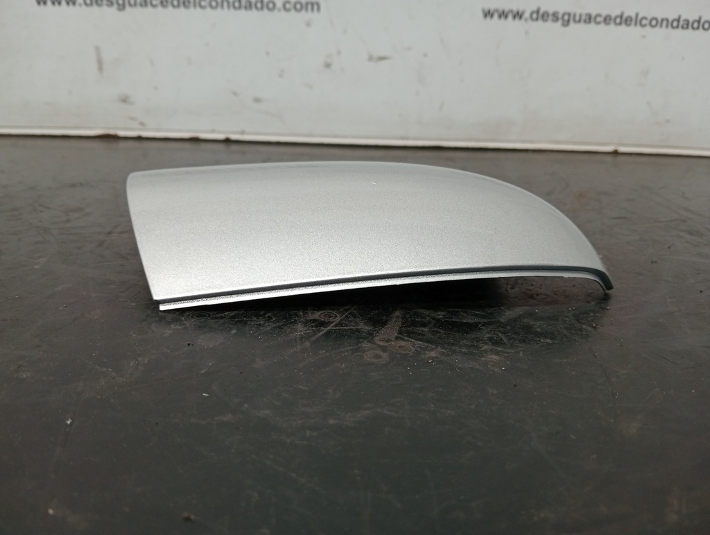 CARCASA RETROVISOR DERECHO