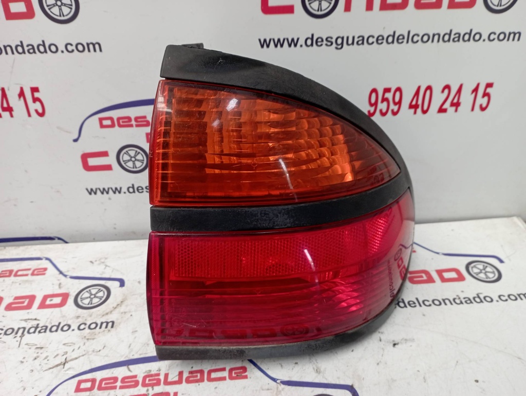 PILOTO TRASERO DERECHO