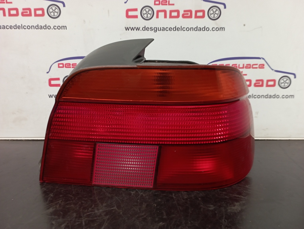 PILOTO TRASERO DERECHO