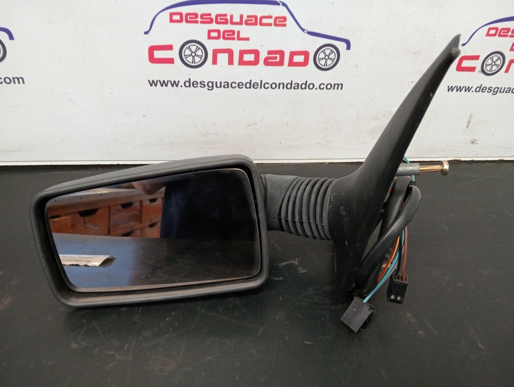 RETROVISOR IZQUIERDO