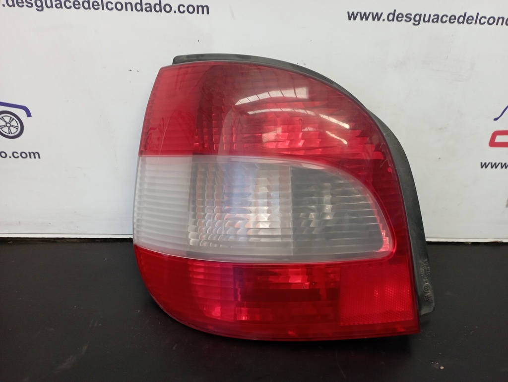 PILOTO TRASERO IZQUIERDO