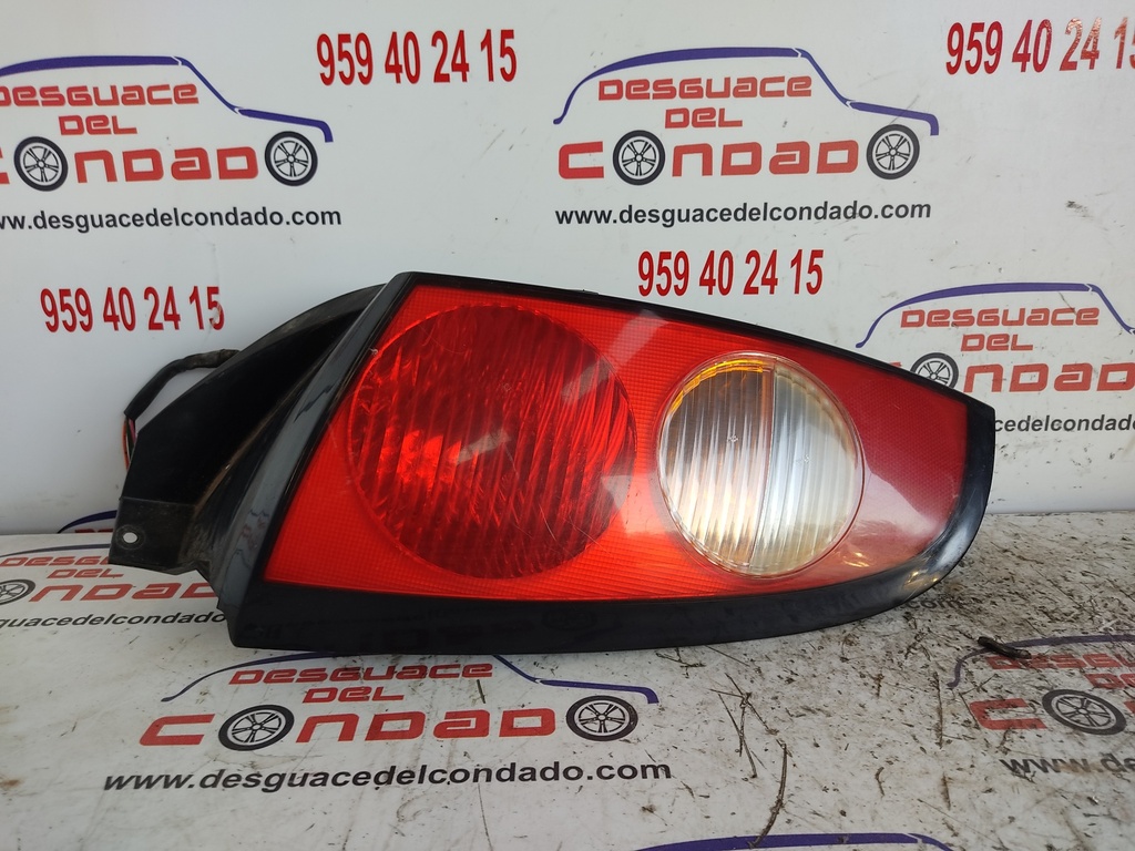 PILOTO TRASERO IZQUIERDO