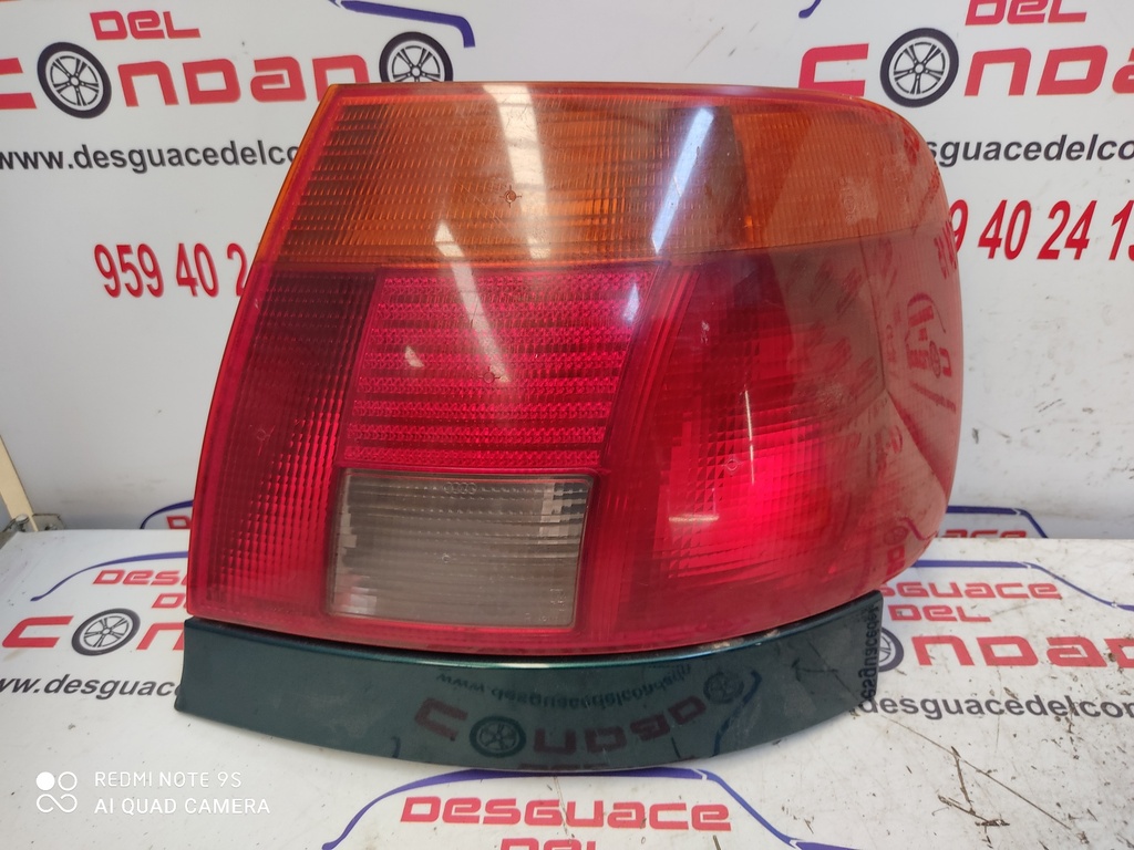 PILOTO TRASERO DERECHO