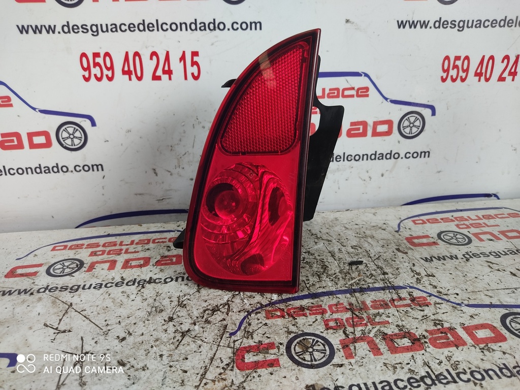 FARO ANTINIEBLA TRASERO DERECHO