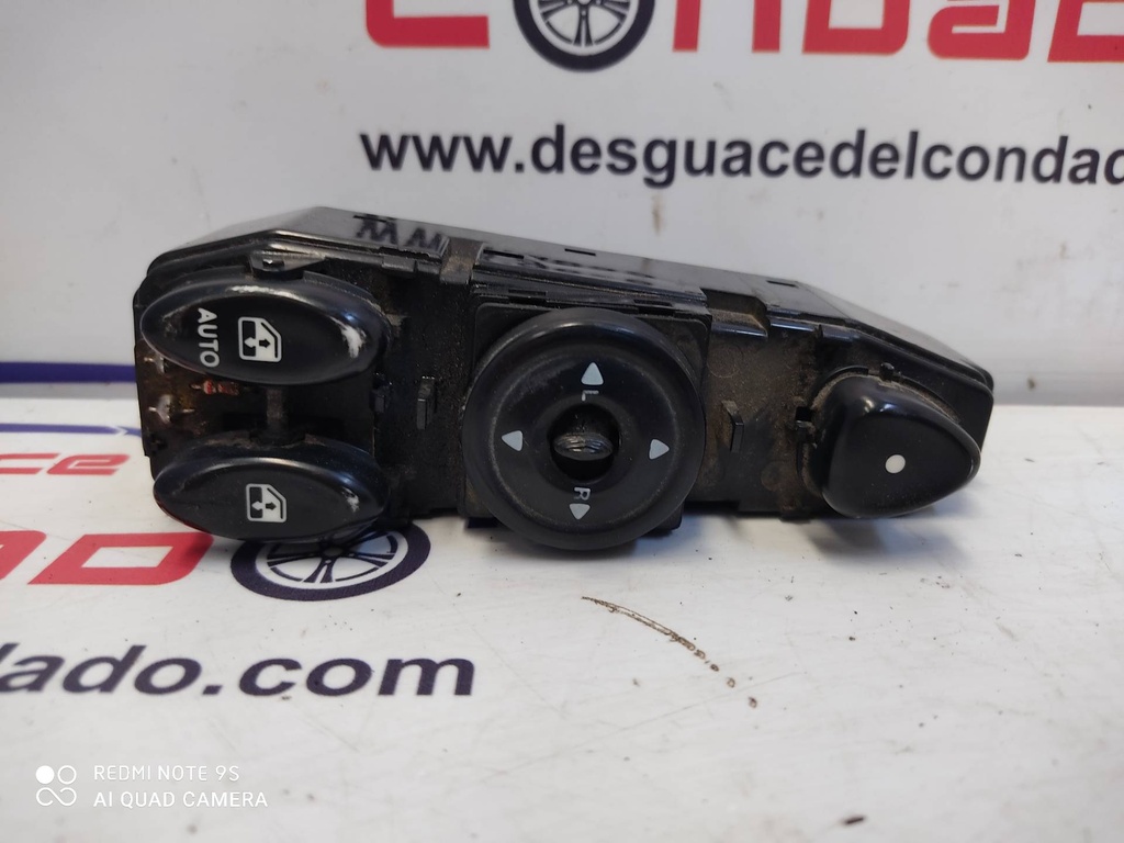 MANDO ELEVALUNAS DELANTERO IZQUIERDO