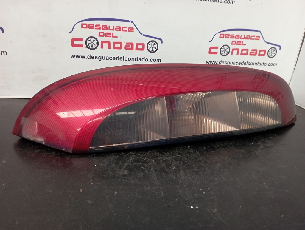 PILOTO TRASERO DERECHO