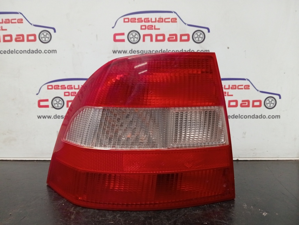 PILOTO TRASERO IZQUIERDO