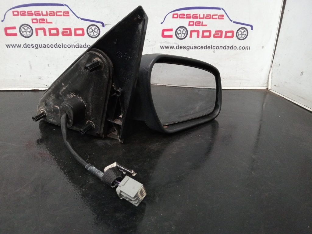RETROVISOR DERECHO
