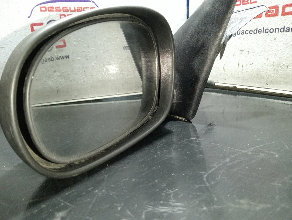 RETROVISOR IZQUIERDO