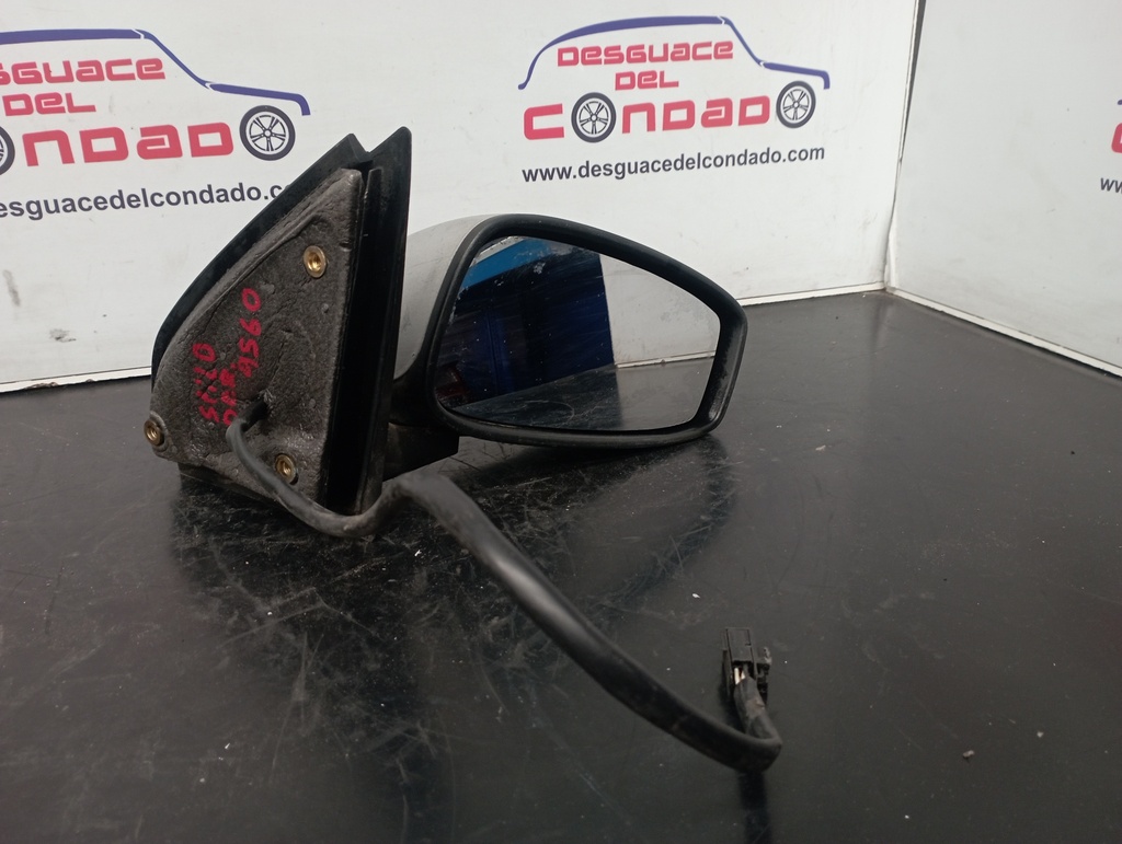 RETROVISOR DERECHO