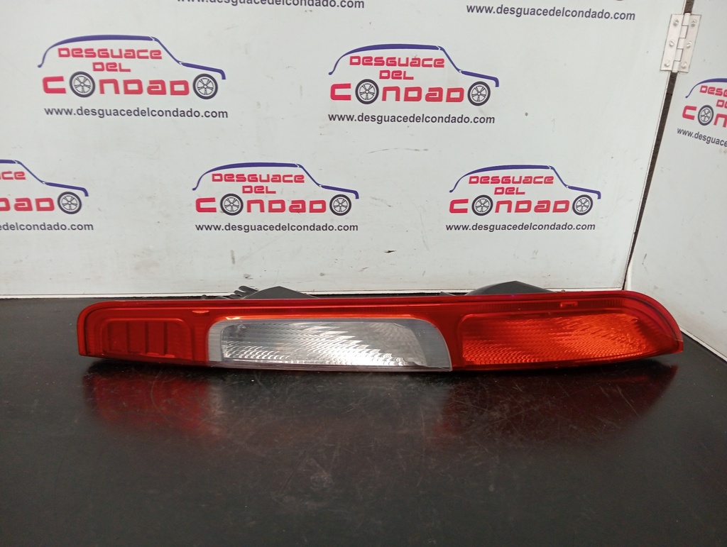 PILOTO TRASERO DERECHO