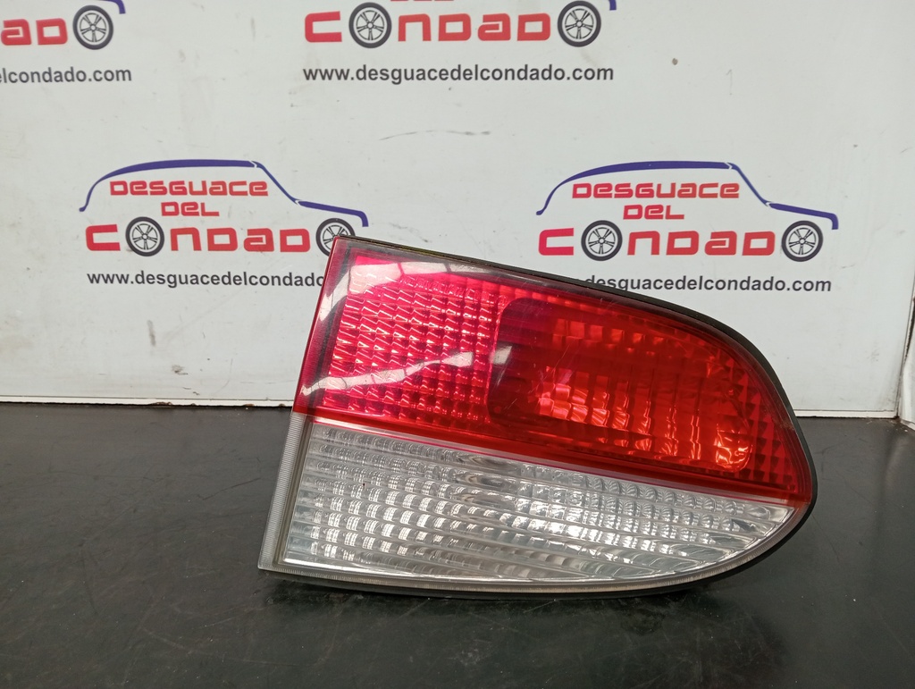 PILOTO TRASERO DERECHO INTERIOR