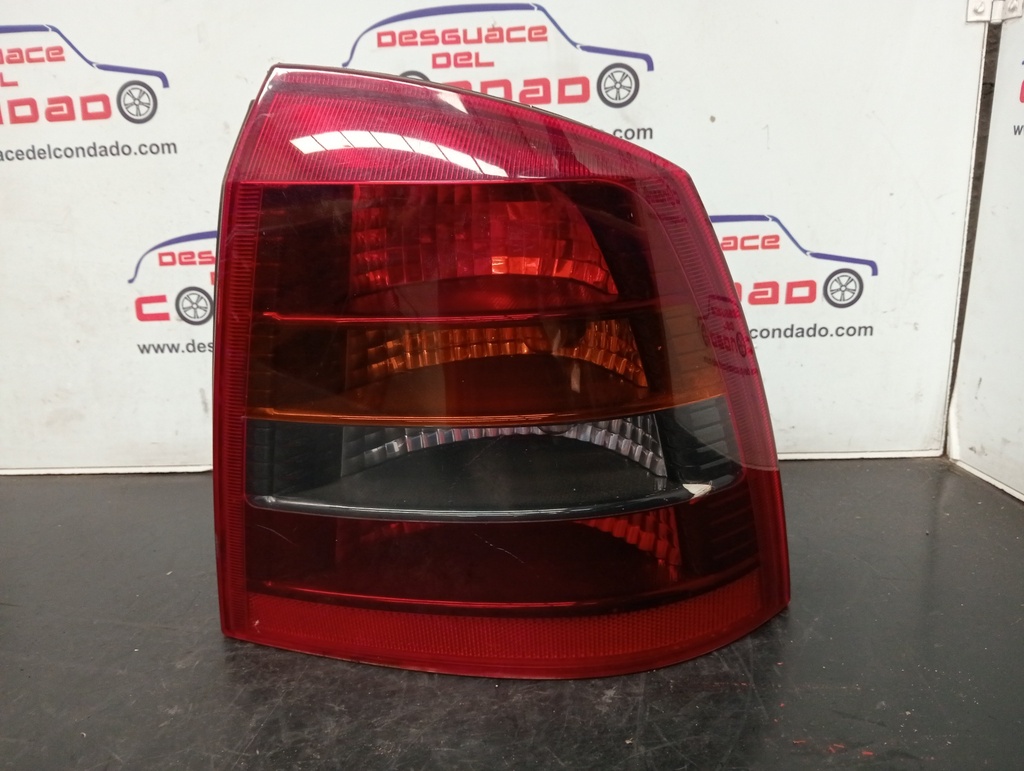 PILOTO TRASERO DERECHO