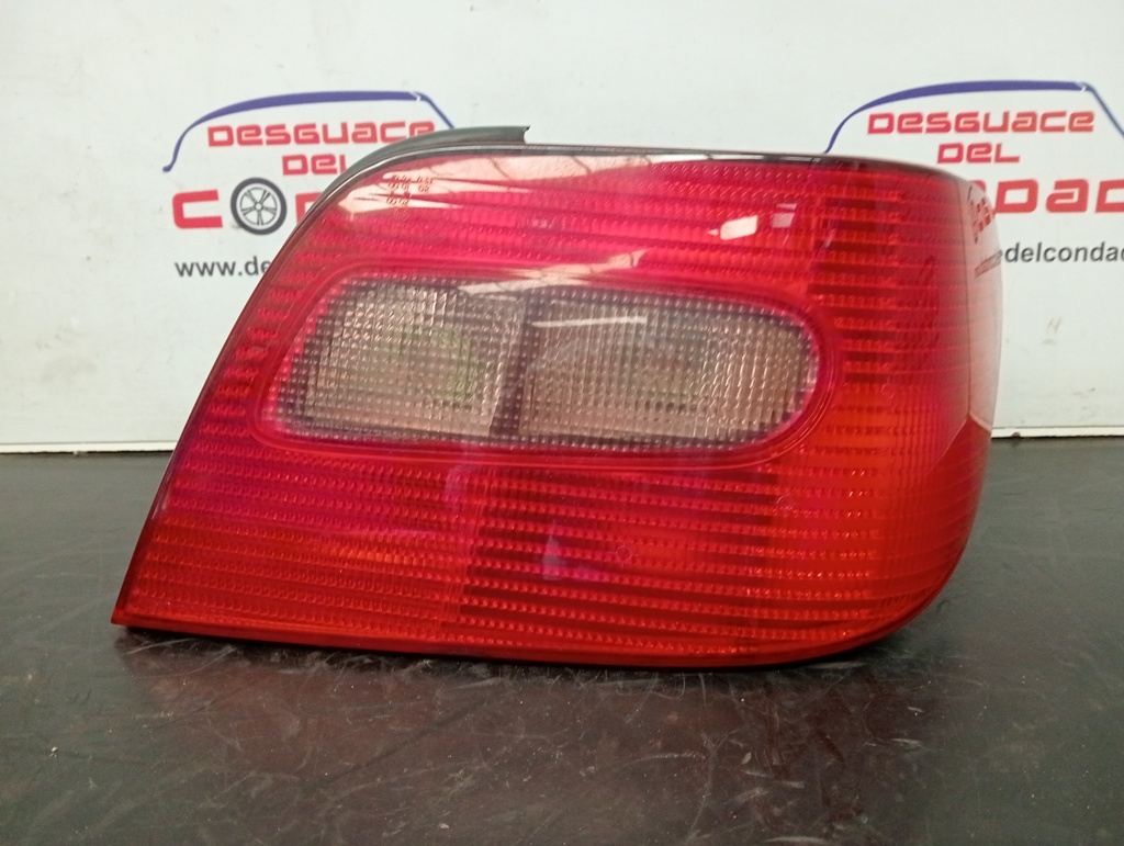 PILOTO TRASERO DERECHO