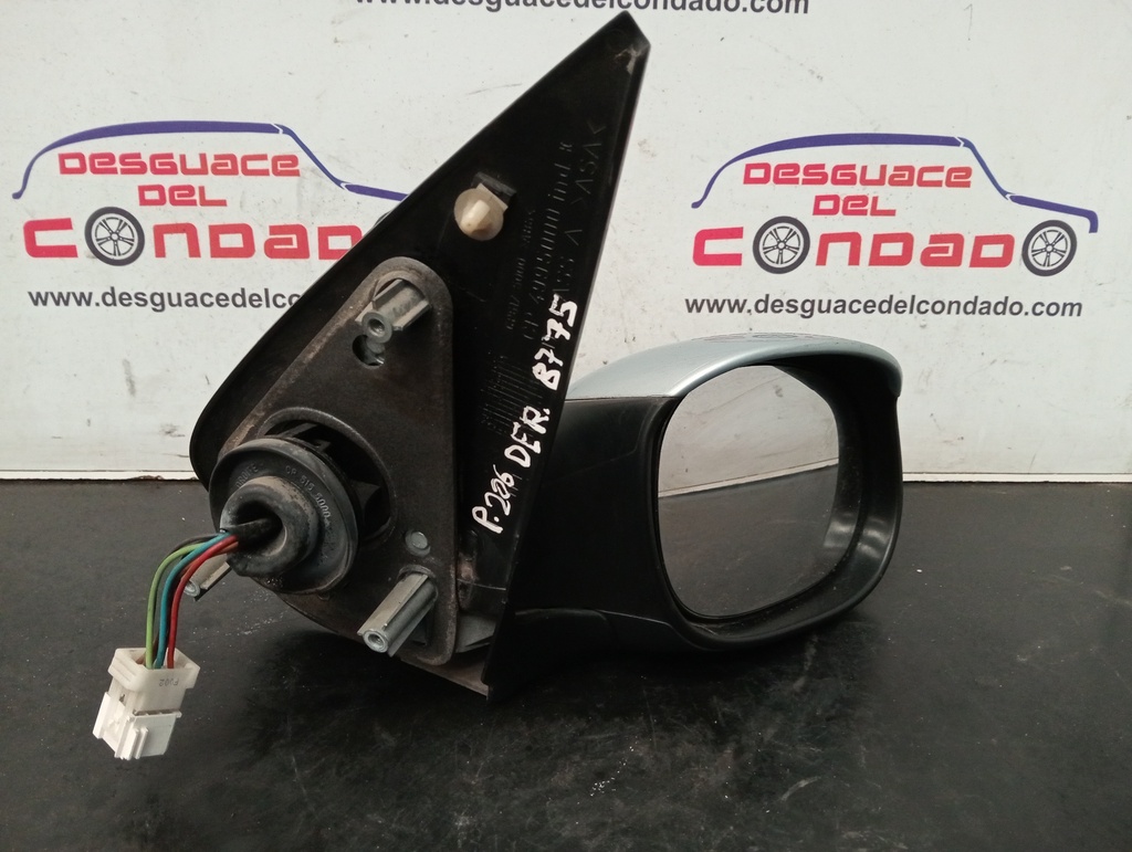 RETROVISOR DERECHO