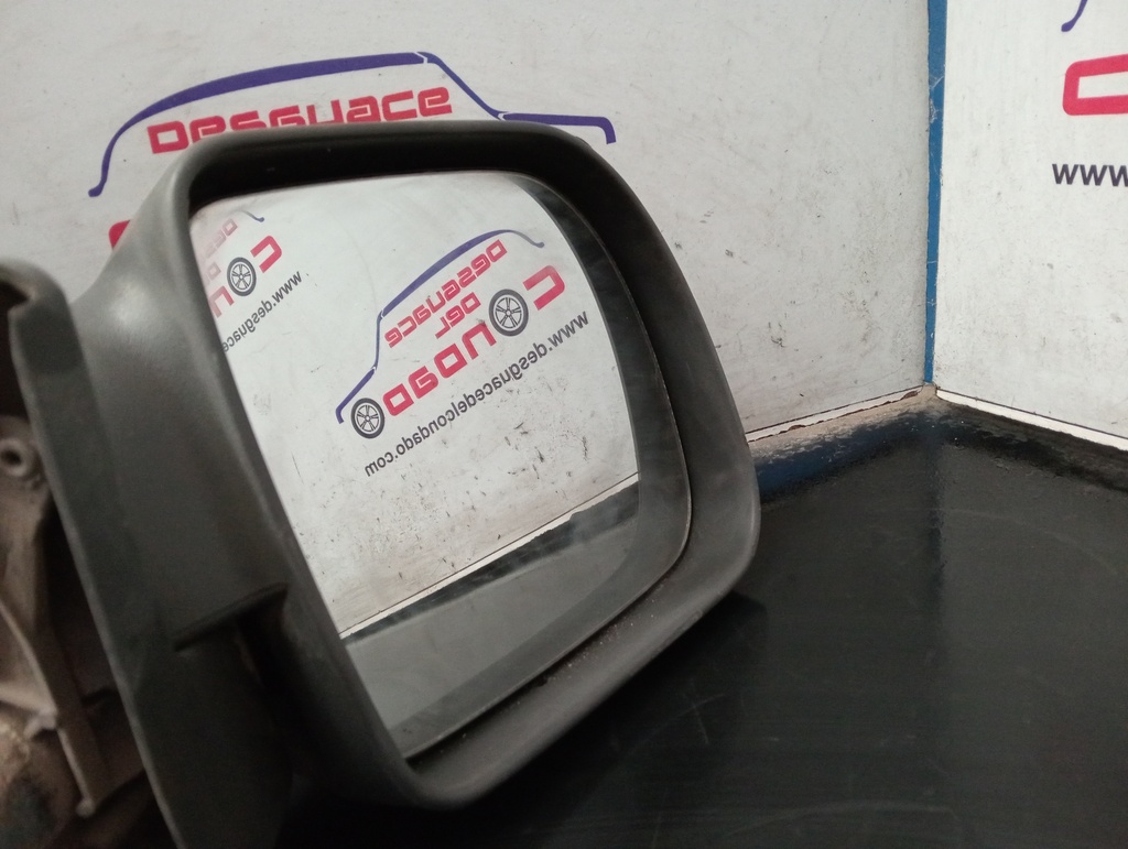 RETROVISOR DERECHO