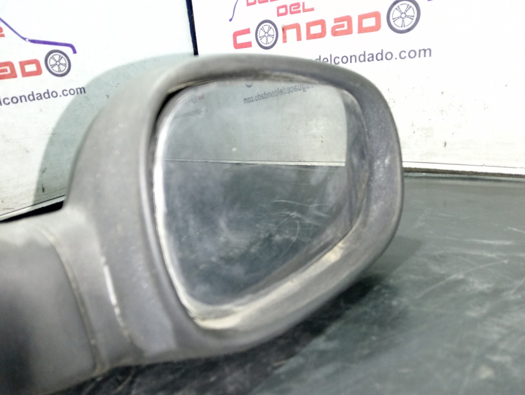 RETROVISOR DERECHO