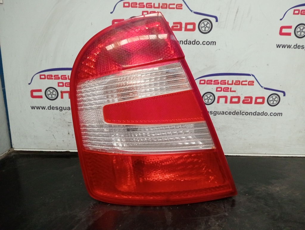 PILOTO TRASERO IZQUIERDO