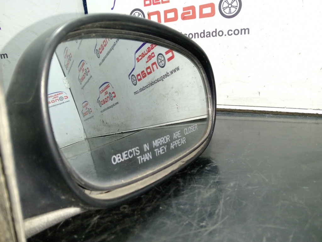 RETROVISOR DERECHO