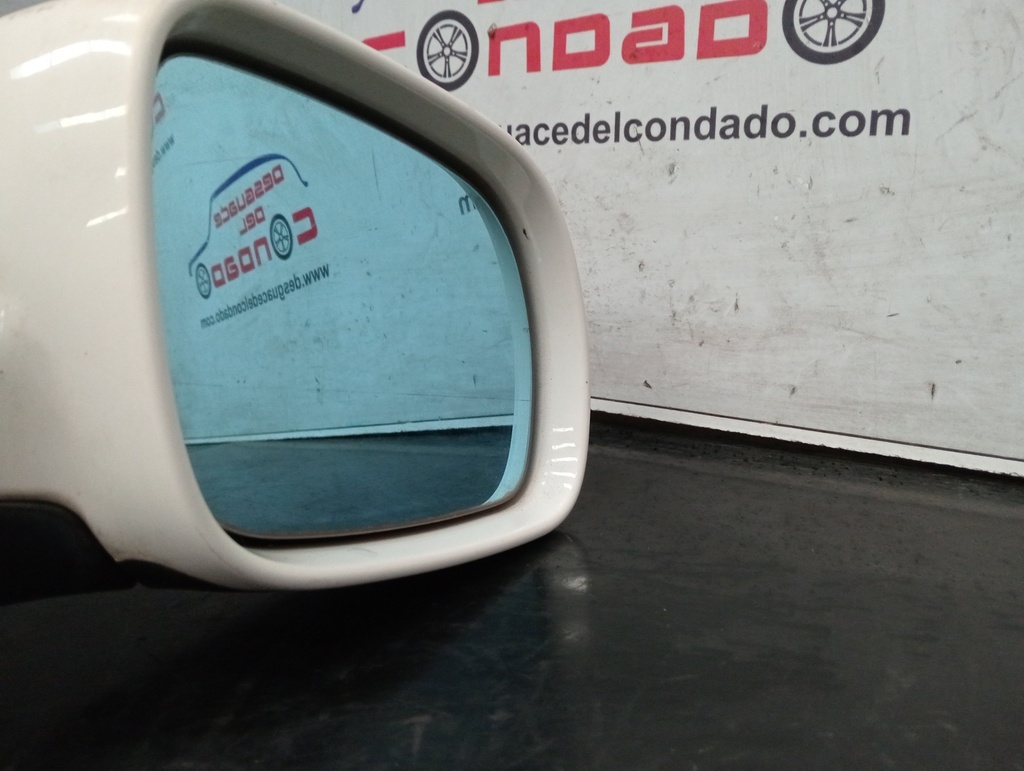 RETROVISOR DERECHO