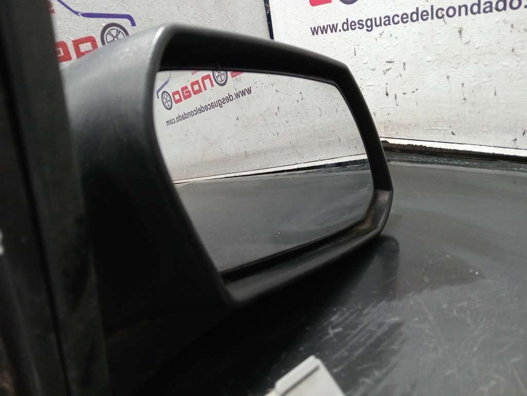 RETROVISOR DERECHO
