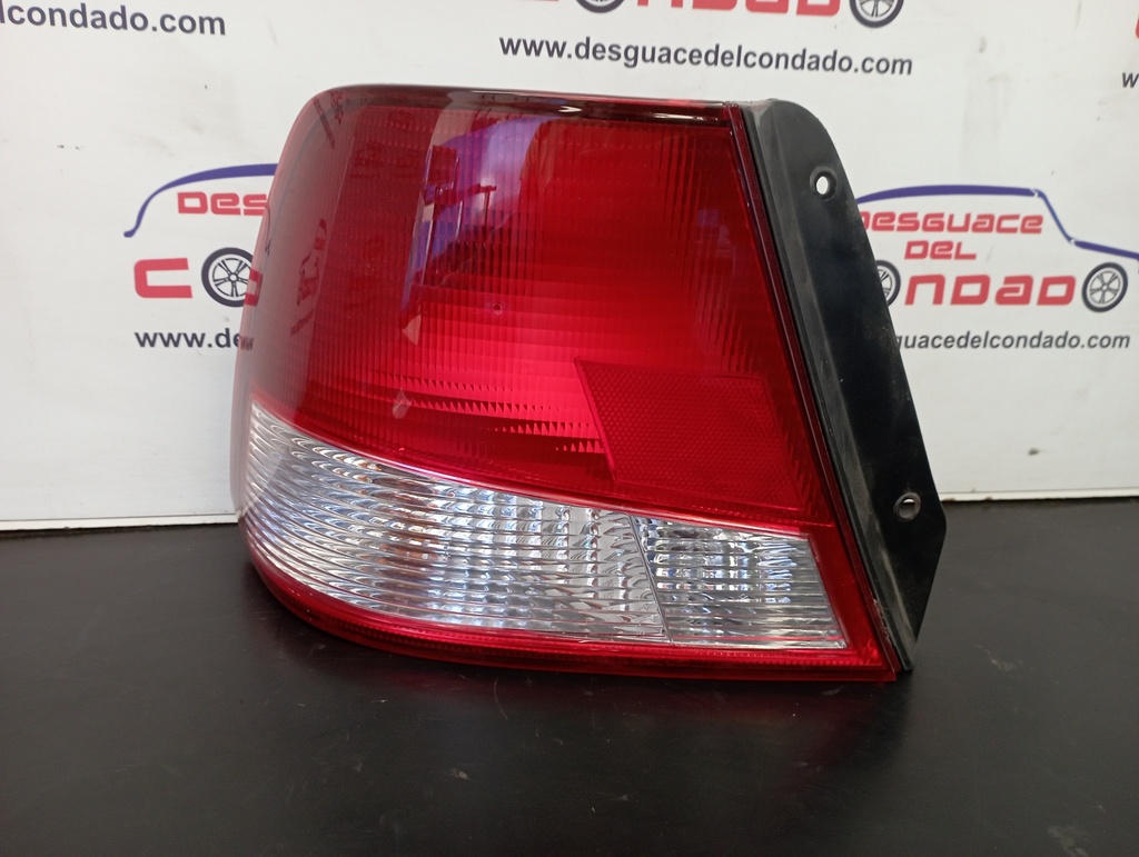 PILOTO TRASERO IZQUIERDO