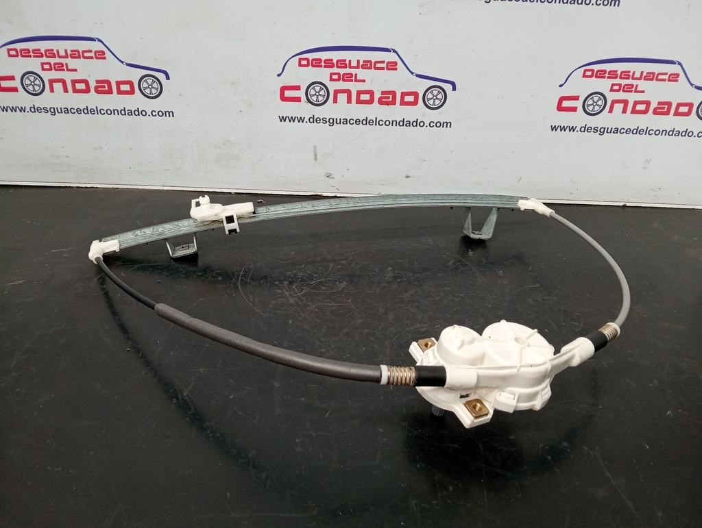 ELEVALUNAS DELANTERO IZQUIERDO