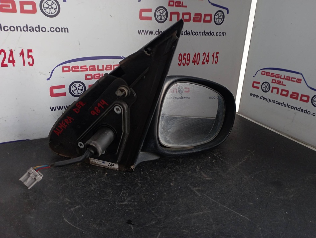 RETROVISOR DERECHO