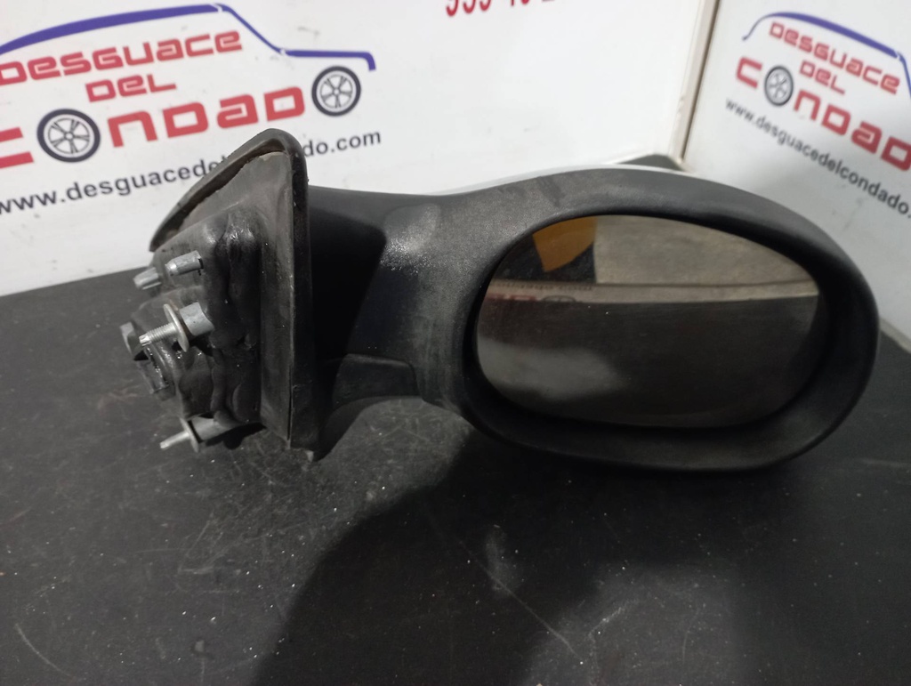 RETROVISOR DERECHO