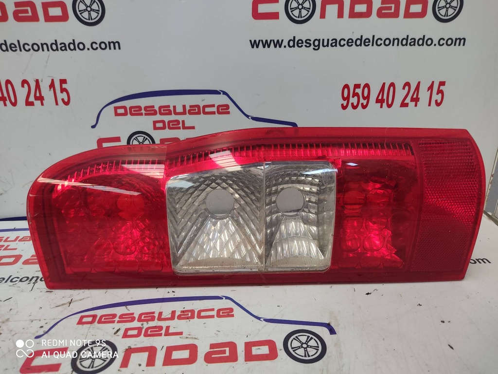 PILOTO TRASERO DERECHO