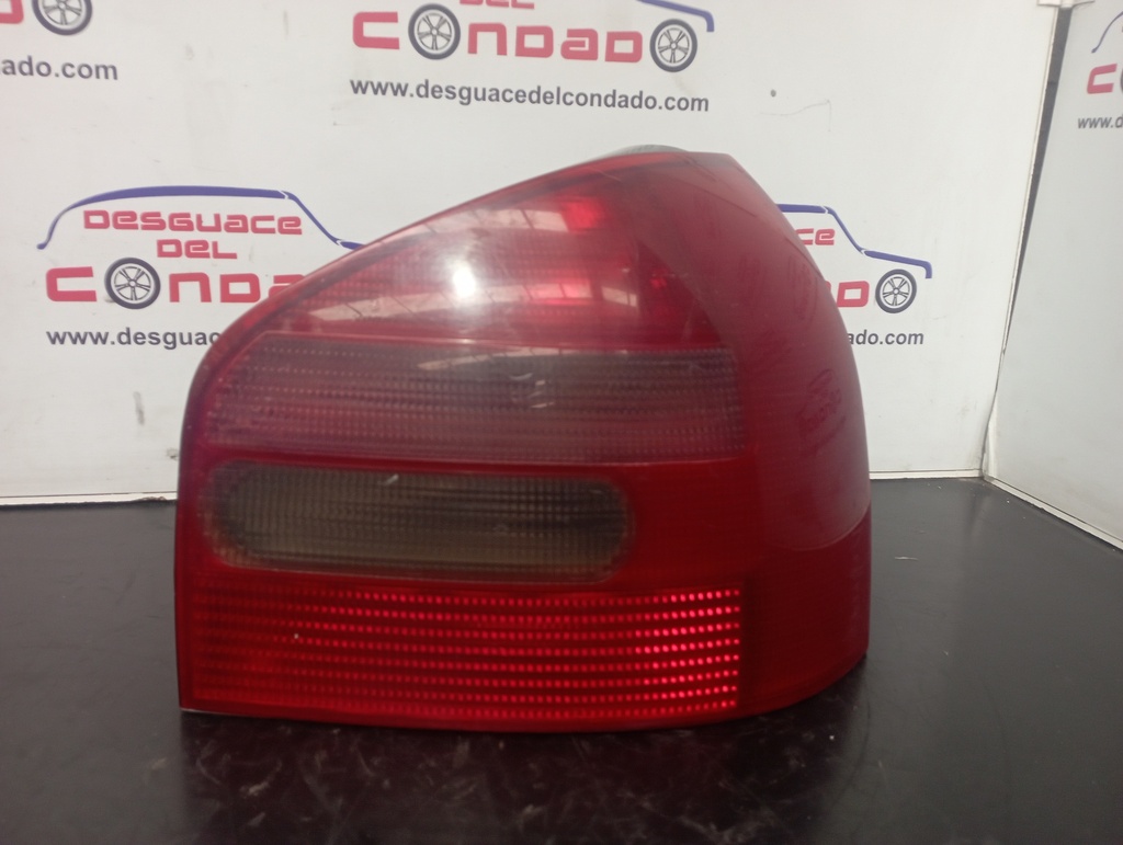 PILOTO TRASERO DERECHO