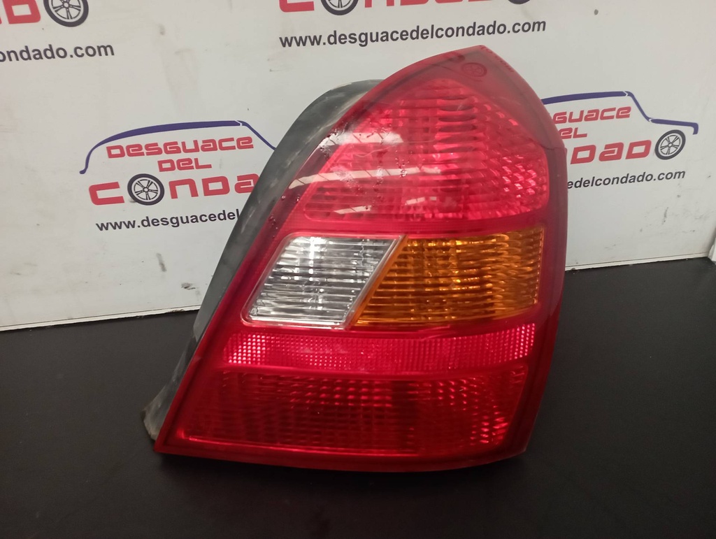 PILOTO TRASERO DERECHO