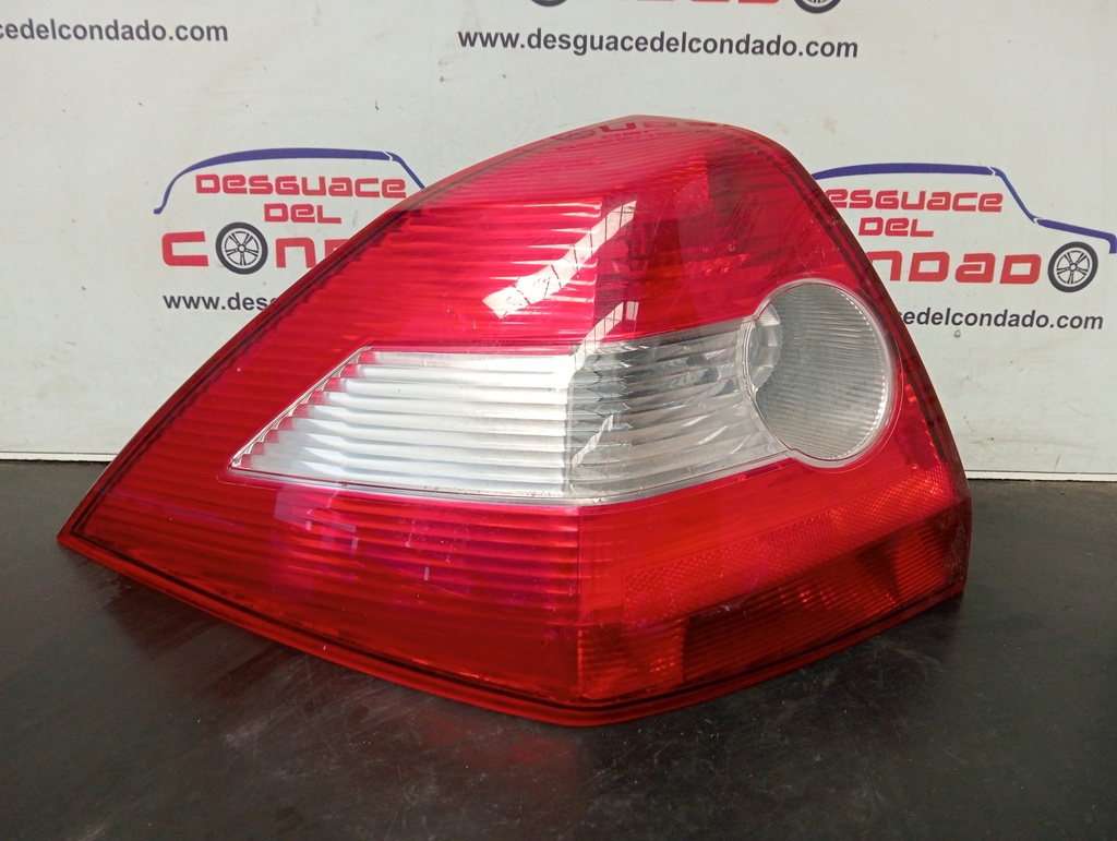 PILOTO DELANTERO IZQUIERDO