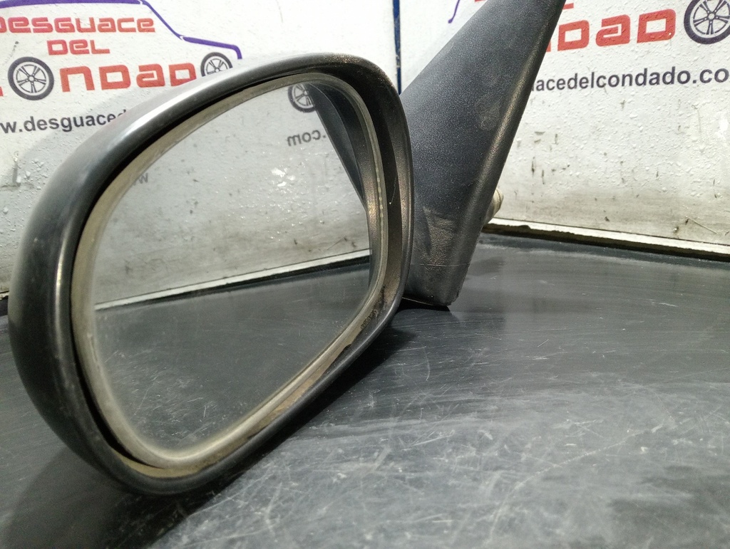 RETROVISOR IZQUIERDO
