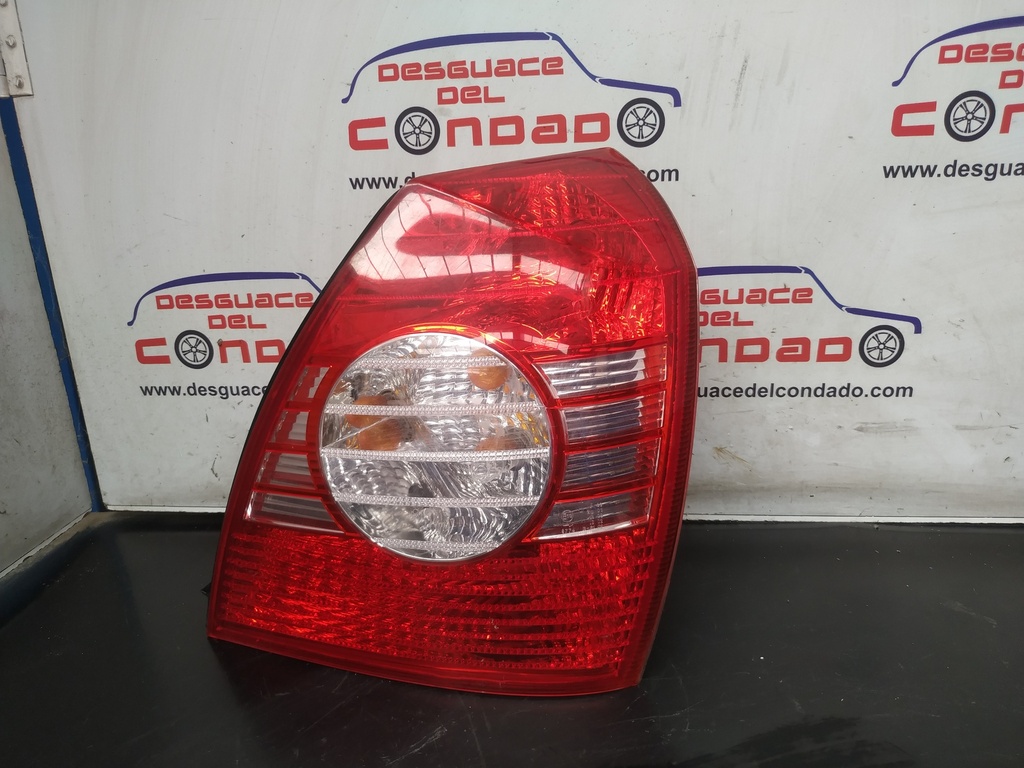 PILOTO TRASERO DERECHO