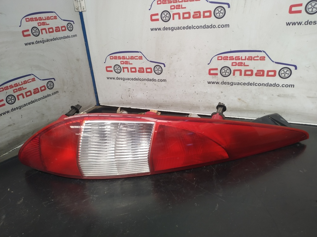 PILOTO TRASERO IZQUIERDO