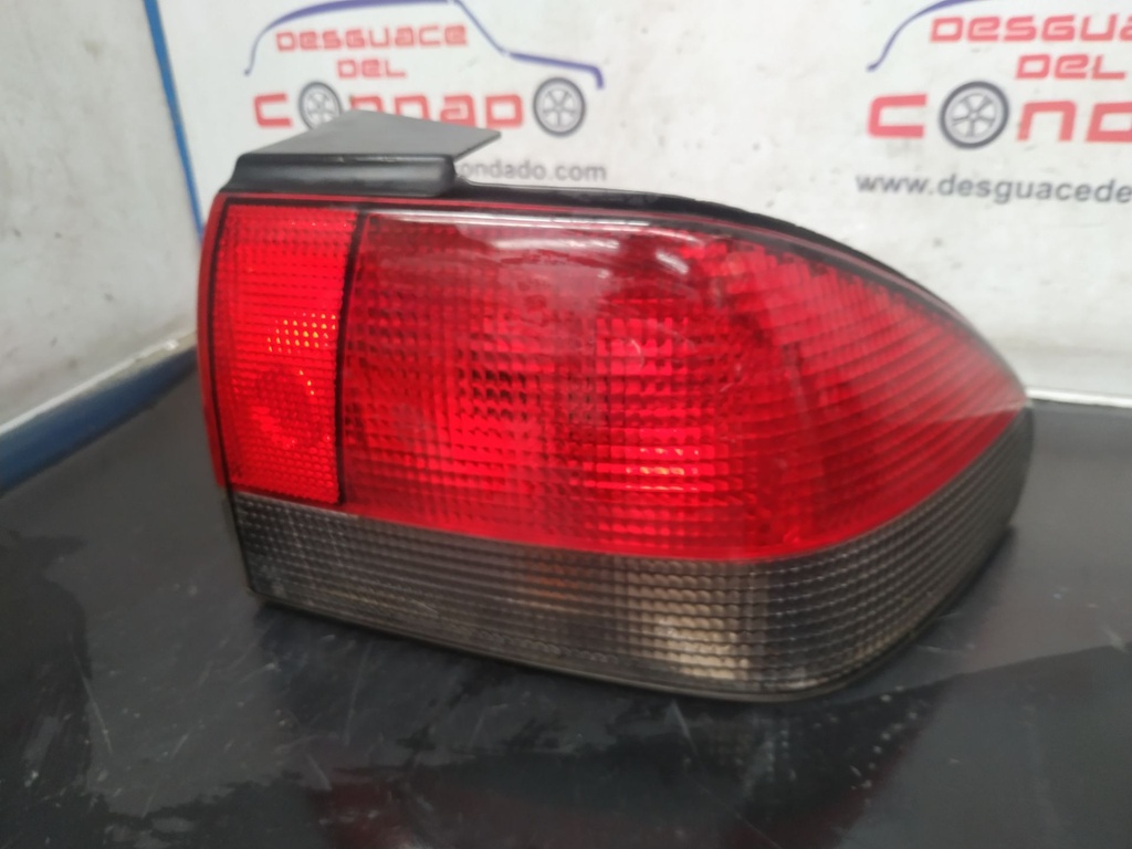 PILOTO TRASERO DERECHO