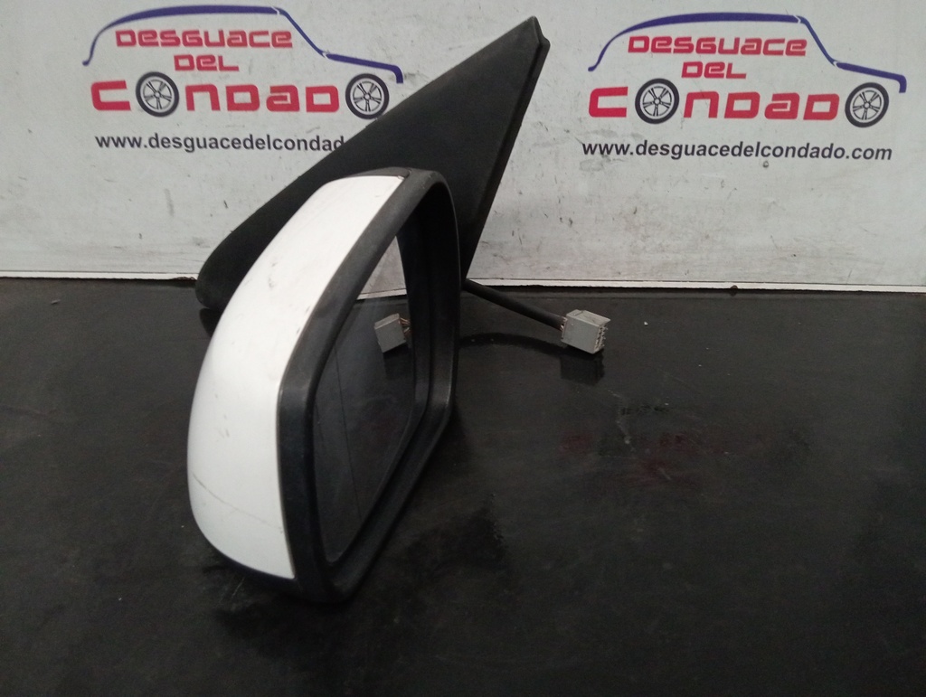 RETROVISOR IZQUIERDO