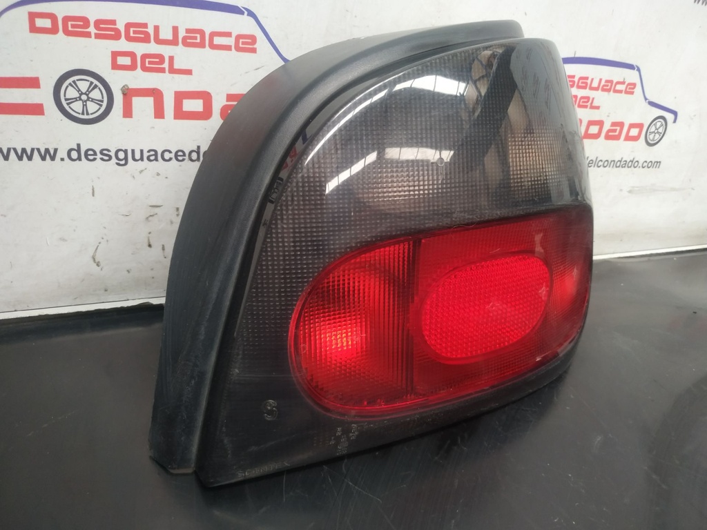 PILOTO TRASERO DERECHO