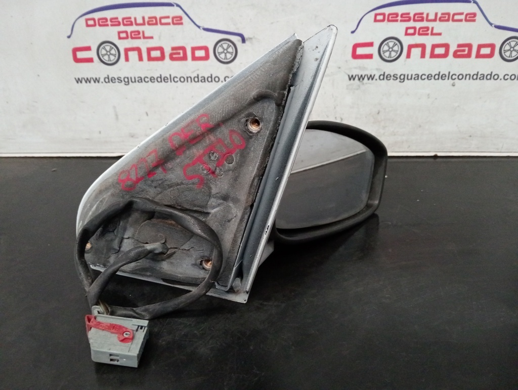 RETROVISOR DERECHO
