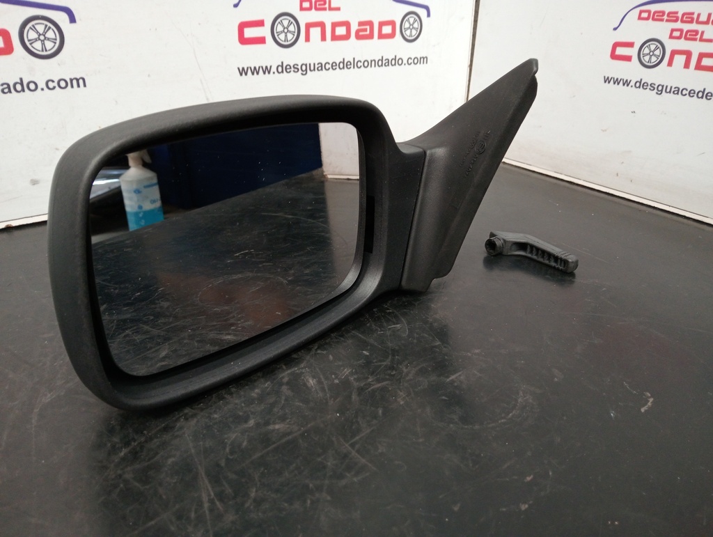 RETROVISOR IZQUIERDO