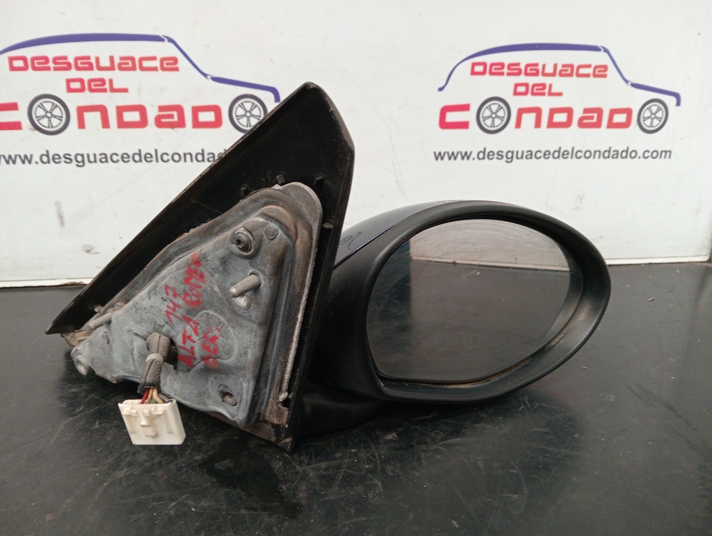 RETROVISOR DERECHO