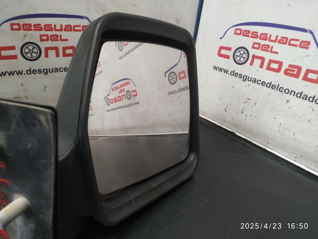 RETROVISOR DERECHO