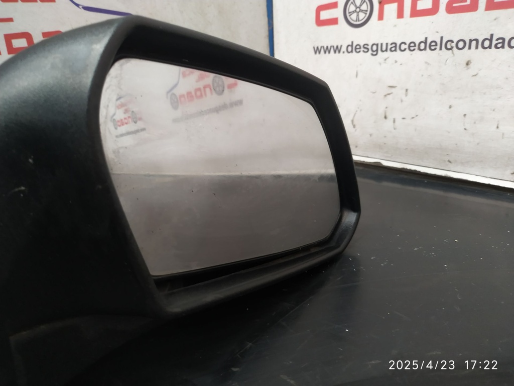 RETROVISOR DERECHO