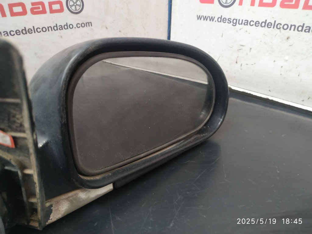 RETROVISOR DERECHO
