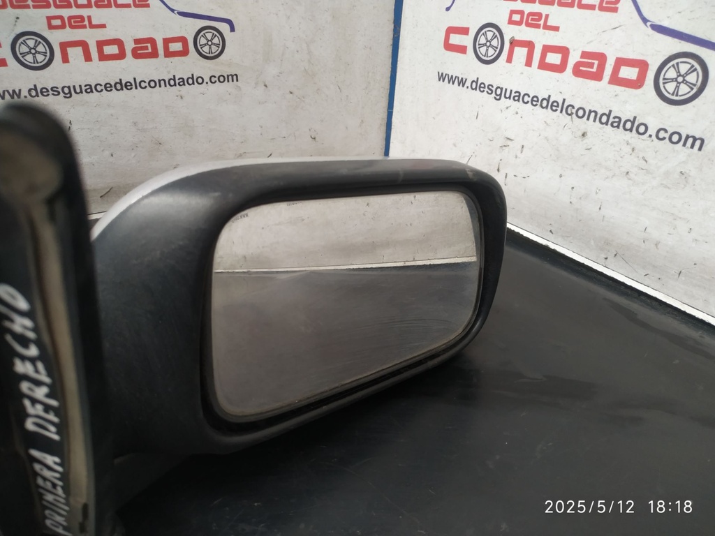 RETROVISOR DERECHO
