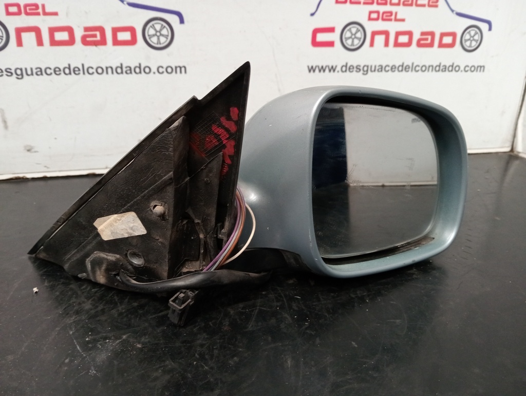 RETROVISOR DERECHO